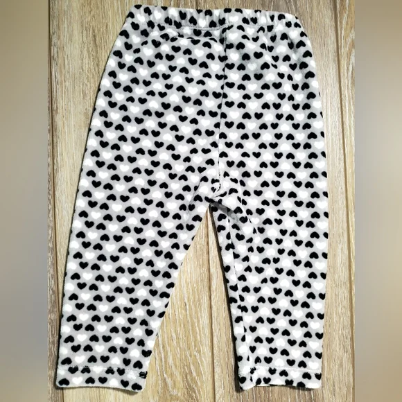 Off-White Terry Velour Tunic with Black and White Heart Print Leggings Size 6-9M - Picture 7 of 9